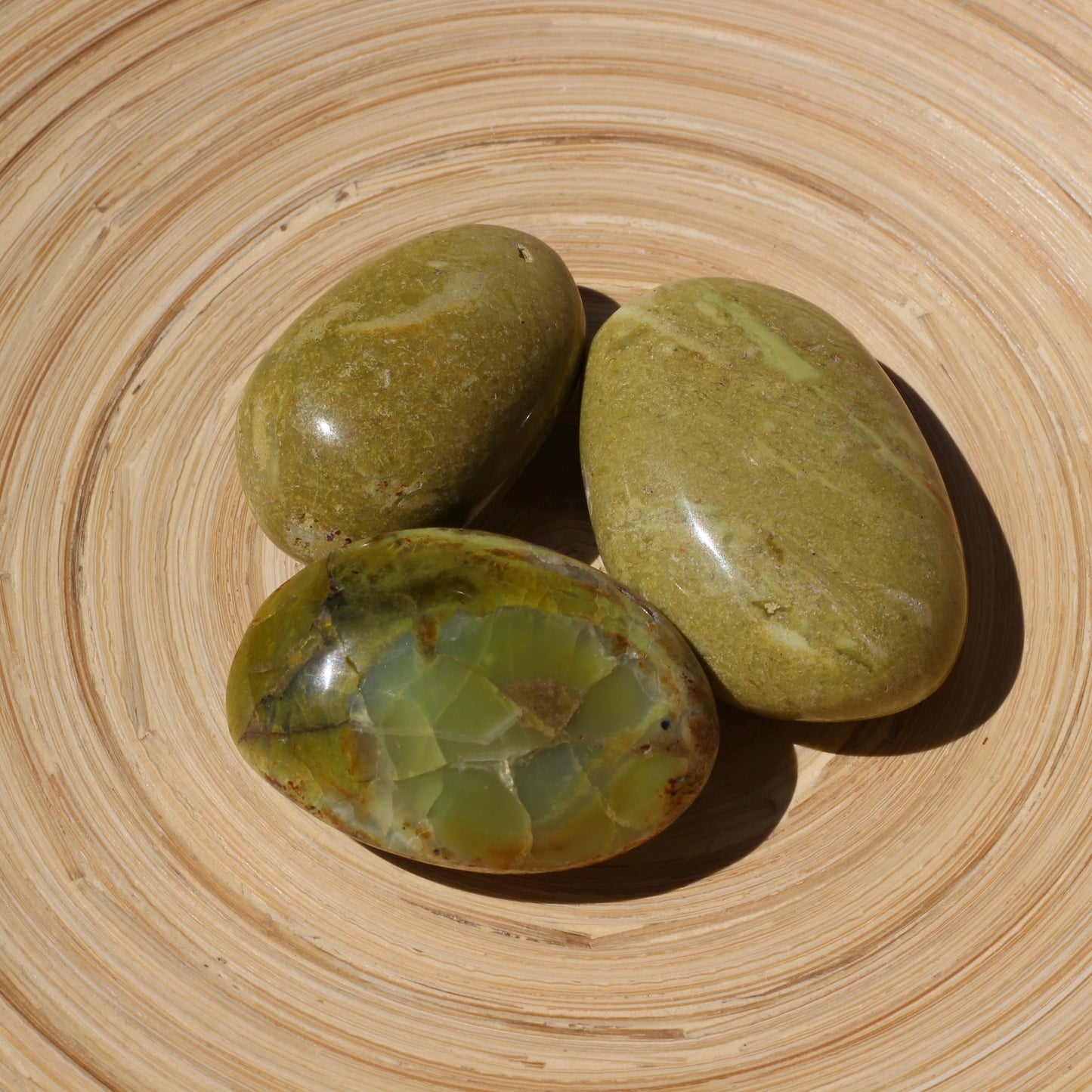 Green Opal (Mini Palm Stone) (No.2) - Emit Energy